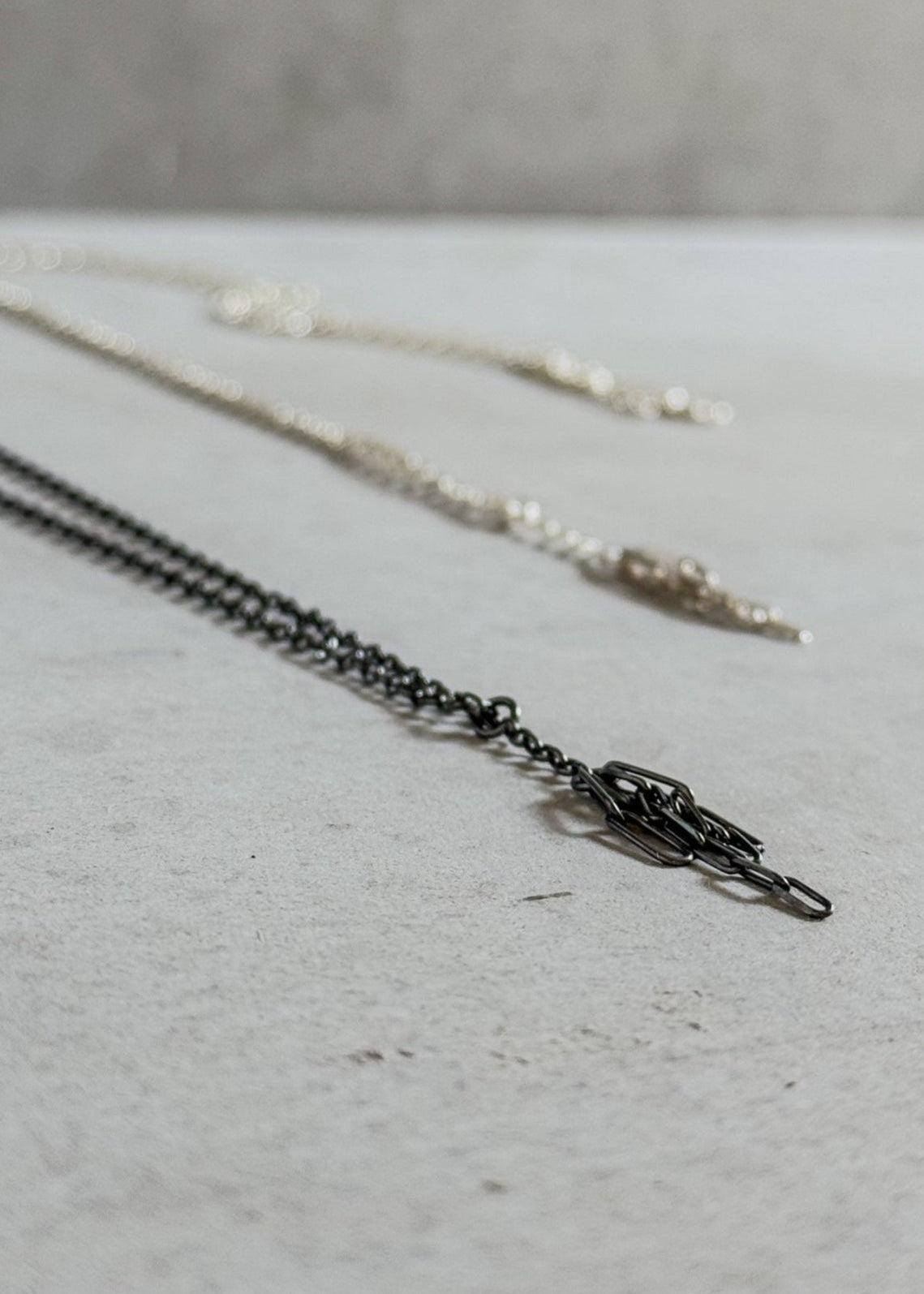 motion necklace