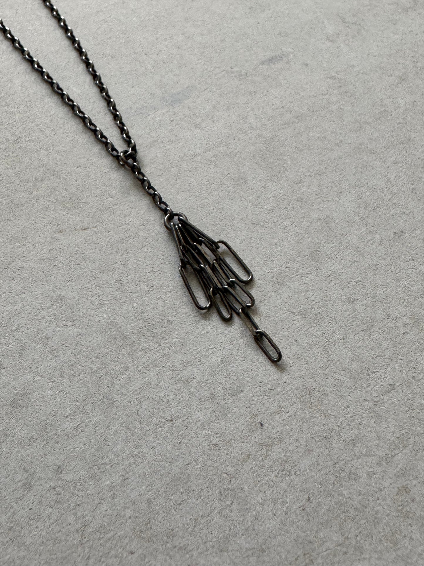 motion necklace