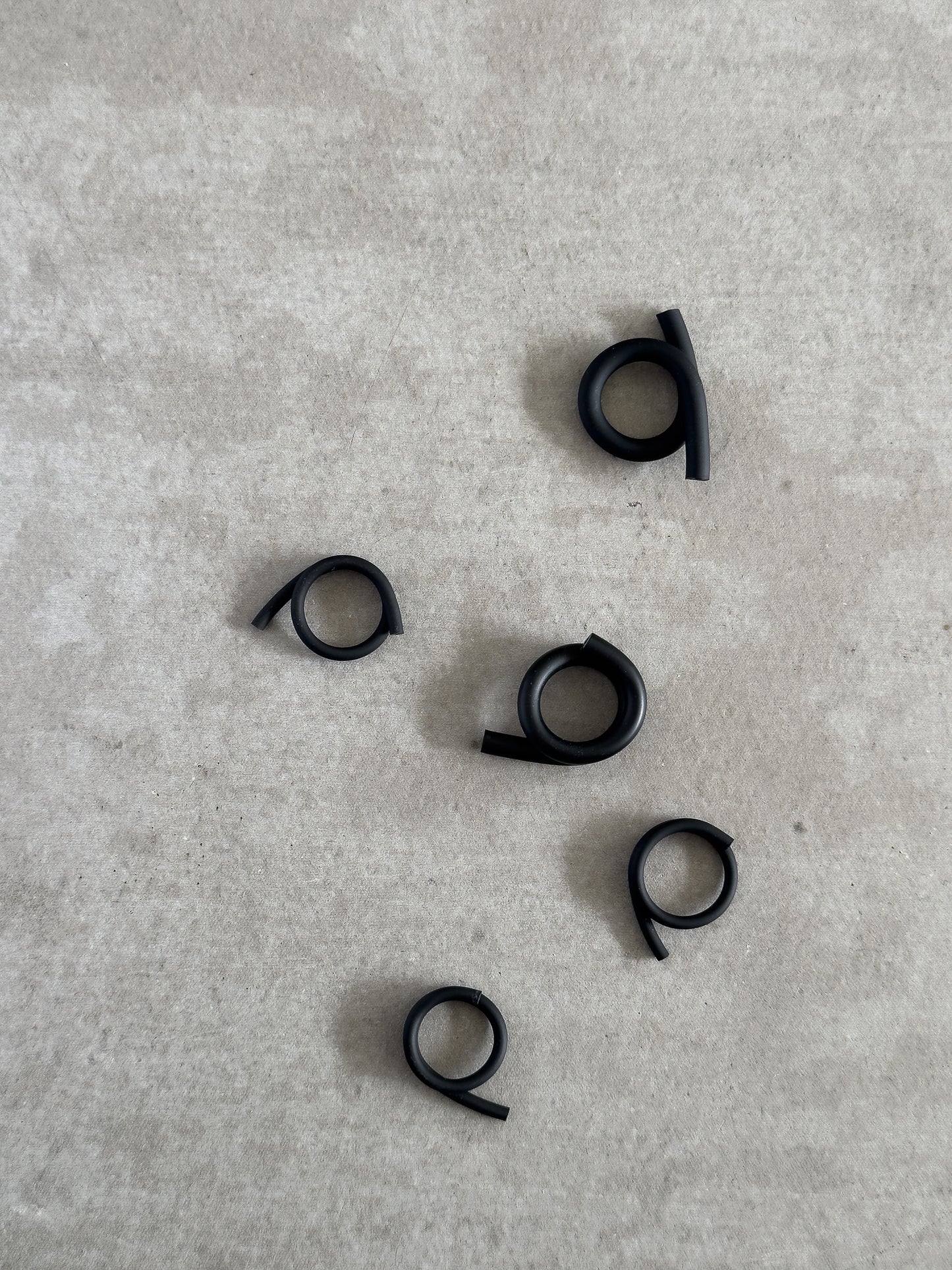 rubber twisted ring
